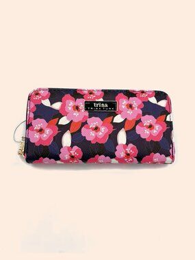 Trina Turk Narcissus Floral Zip Around Wallet NIB Gift Box $78 Retail